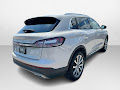 2019 Lincoln Nautilus Select
