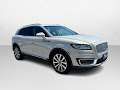 2019 Lincoln Nautilus Select