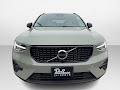 2023 Volvo XC40 Plus Dark Theme