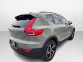 2023 Volvo XC40 Plus Dark Theme