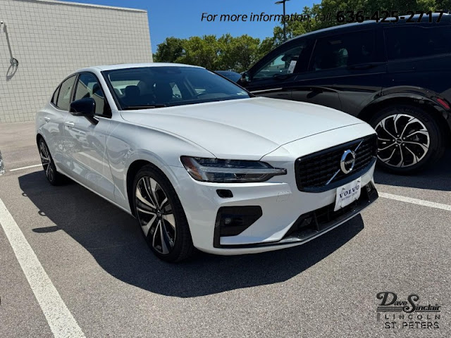 2022 Volvo S60 Momentum